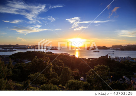 長崎の夕陽 43703329