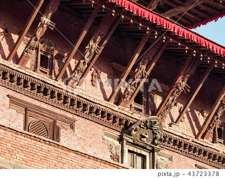 ネパール・パタンのダルバール広場及び寺院群 / Temples in Patan, Nepal 43723378