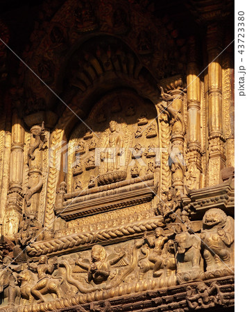 ネパール・パタンのダルバール広場及び寺院群 / Temples in Patan, Nepal 43723380