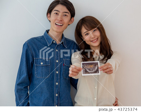 夫婦 妊娠 エコー写真 夫婦 妊娠 エコー写真 43725374