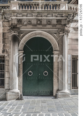 Arched door with Doric columns 43726546