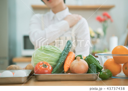 Housework Housework 43737438