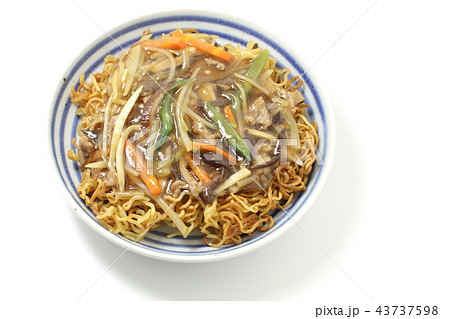 麺料理、固焼きそば、油焼きそば、細切り野菜と豚肉のあんかけ焼そば 麺料理、固焼きそば、油焼きそば、細切り野菜と豚肉のあんかけ焼そば 43737598