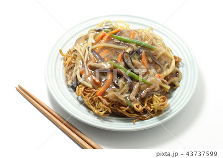 麺料理、固焼きそば、油焼きそば、細切り野菜と豚肉のあんかけ焼そば 麺料理、固焼きそば、油焼きそば、細切り野菜と豚肉のあんかけ焼そば 43737599