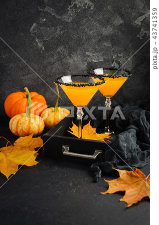 Cocktail Pumpkin Martini or Pumpkintini Cocktail Pumpkin Martini or Pumpkintini 43741359