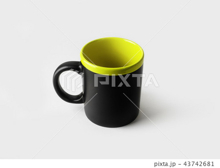 Black ceramic mug 43742681