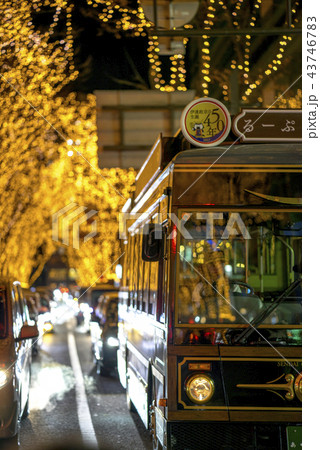 杜の都仙台の冬の風物詩SENDAI光のページェント60万個光の回廊が反射するレトロバスるーぷる仙台 43746783