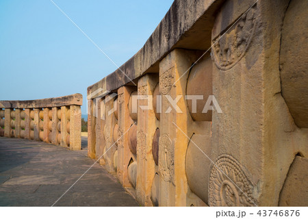 Sanchi Stupa, Ancient buddhist building, India Sanchi Stupa, Ancient buddhist building, India 43746876