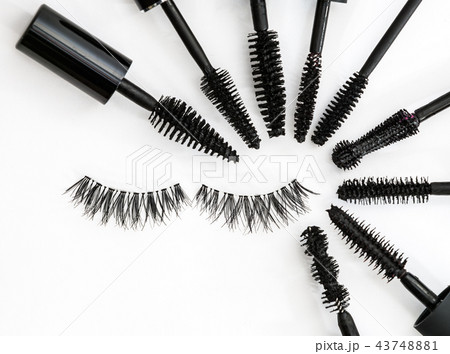 collection of a mascara brushes on white collection of a mascara brushes on white 43748881