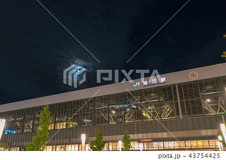 夜の旭川駅　夜景 43754425