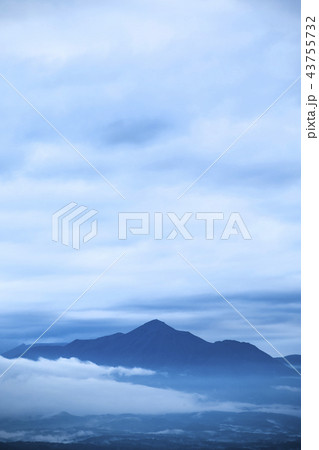 霧島連山　高千穂峰 43755732