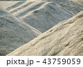 sand for sand bunker in golf course 43759059