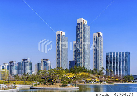 瓦屋 韓屋 ビル 43764974