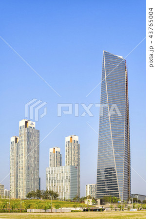 瓦屋 韓屋 ビル 43765004