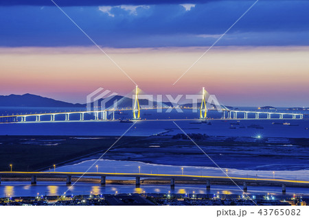 瓦屋 韓屋 ビル 43765082