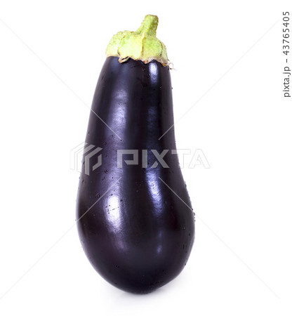 Eggplant isolated on white 43765405