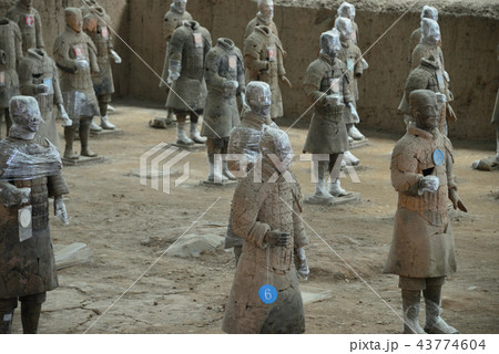 中国　西安　兵馬俑　秦始皇帝陵 43774604