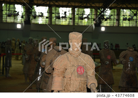 中国 西安 兵馬俑 秦始皇帝陵 中国 西安 兵馬俑 秦始皇帝陵 43774608