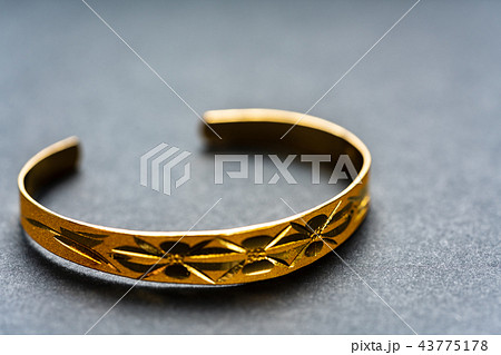 貴金属 金属 ブレスレット 43775178