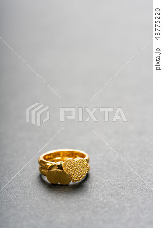 結婚 挙式 贈り物 43775220