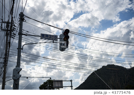 地震による停電で消えた信号 43775476