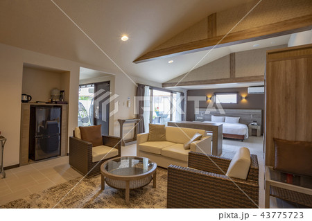 シンプルなプールヴィラ 43775723