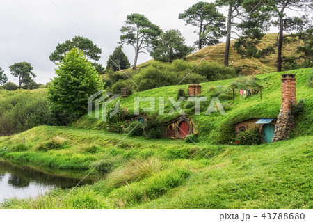 hobbiton movie set 43788680