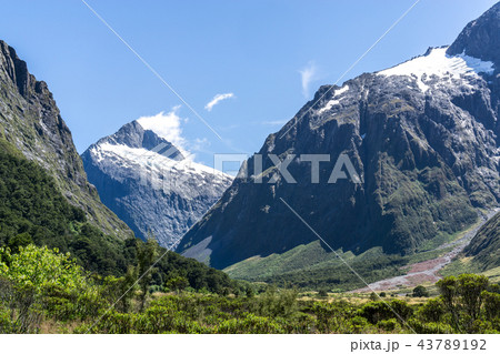 hollyford valley landscape hollyford valley landscape 43789192