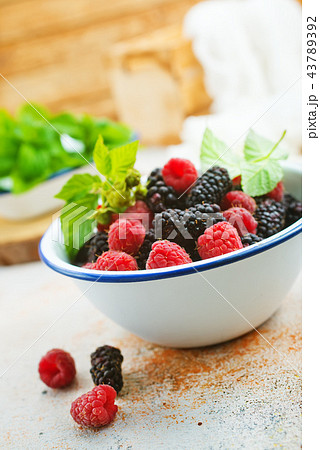 berries berries 43789392