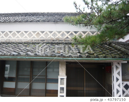 伊豆　松崎町　漆喰芸術　なまこ壁　左官職人 43797150