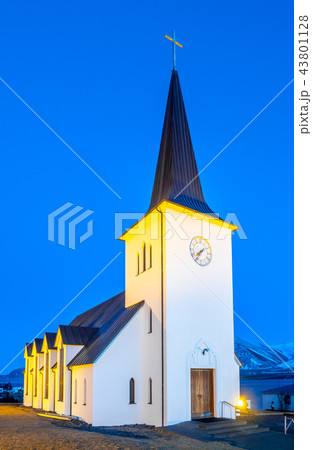 Borganes church under twilight sky, Iceland Borganes church under twilight sky, Iceland 43801128