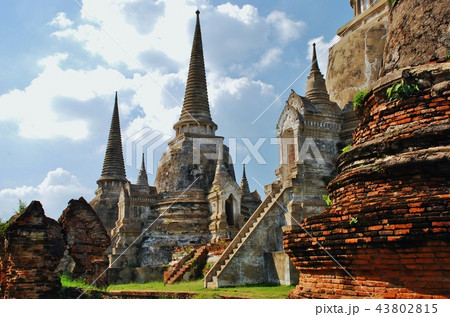 タイ・アユタヤ遺跡群 43802815