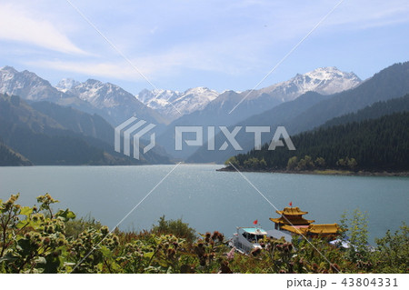 天地　シルクロード　ウルムチ　新疆　中国　 43804331