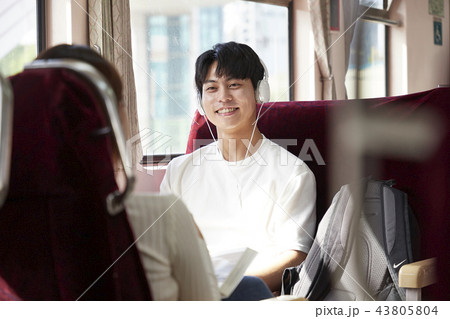 韓国人 旅行 休憩 43805804