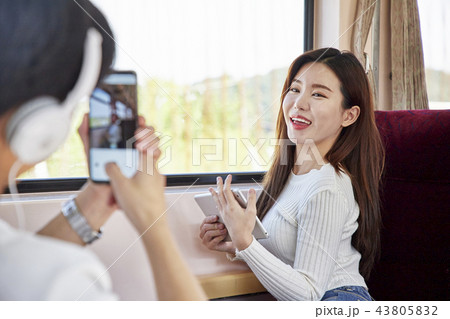 韓国人 旅行 休憩 43805832