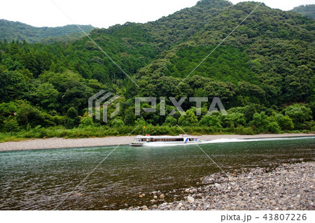 熊野川　（ 新宮川 ）　北山川合流域　瀞峡めぐりウォータージェット船　（ 和歌山県 新宮市 熊野川町 43807226