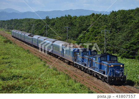 室蘭本線を走るDD51重連ブルートレイン24系北斗星 43807557