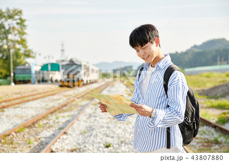 韓国人 旅行 大学生 43807880