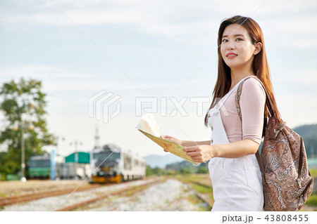 韓国人 旅行 大学生 43808455