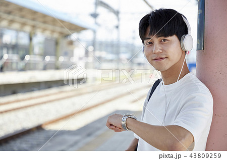 韓国人 旅行 大学生 43809259