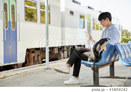 韓国人 旅行 大学生 43809282