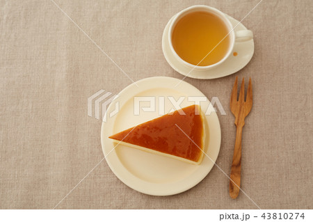 紅茶とチーズケーキ 43810274