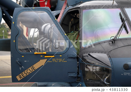 UH-60J ブラックホーク 空挺捜索救難機 自衛隊 ヘリ UH-60J ブラックホーク 空挺捜索救難機 自衛隊 ヘリ 43811330