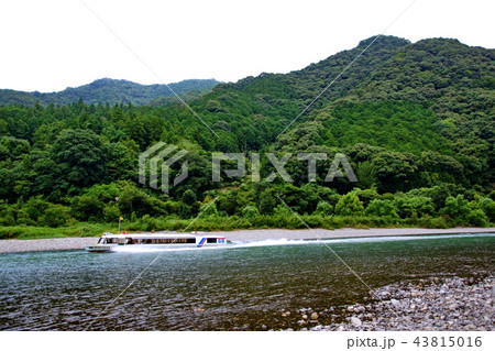 熊野川　（ 新宮川 ）　北山川合流域　瀞峡めぐりウォータージェット船　（ 和歌山県 新宮市 熊野川町 43815016