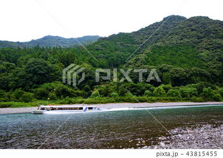 熊野川　（ 新宮川 ）　北山川合流域　瀞峡めぐりウォータージェット船　（ 和歌山県 新宮市 熊野川町 43815455
