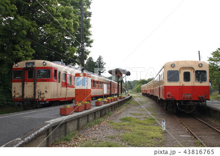 上総中野駅に停車中の小湊鉄道キハ200 上総中野駅に停車中の小湊鉄道キハ200 43816765