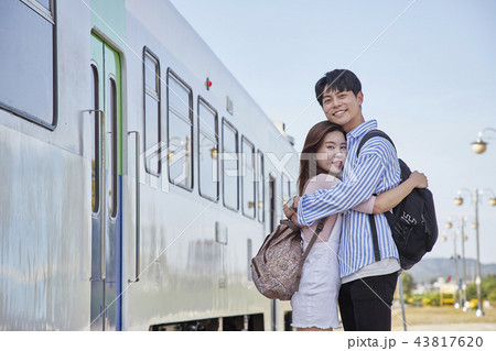 韓国人 旅行 休憩 43817620