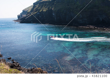 牛島 崖 岩 43821100