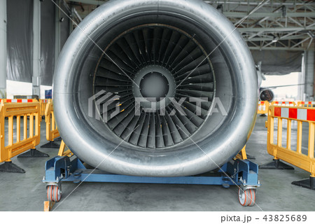 Jet turbine blade closeup, front view, nobody 43825689