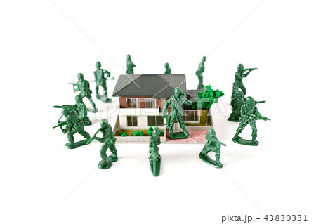 家を守るミニチュア兵士　正面 43830331